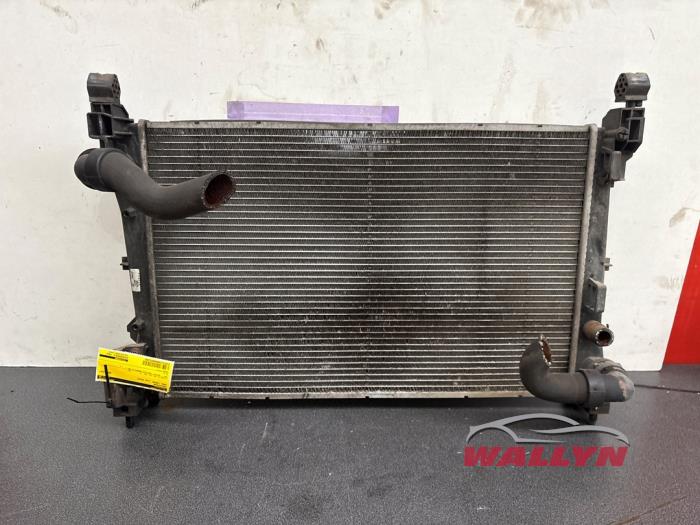 Used Radiator Opel Corsa D 1.3 CDTi 16V ecoFLEX Price € 48,40 Inclusive VAT offered by Wallyn COMMV