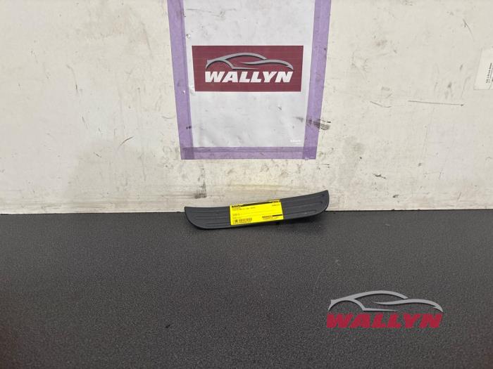 Używane Rózne Toyota RAV4 (A3) 2.0 16V Valvematic 4x2 Cena € 24,20 Z VAT oferowane przez Wallyn COMMV
