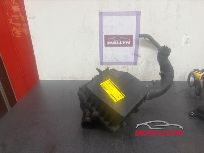 Begagnade Luftfilterhus Opel Corsa D 1.0 Pris € 24,20 Inklusive moms erbjuds av Wallyn COMMV
