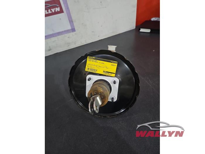 Usados Servofreno Ssang Yong Rodius 2.2 SV 220 e-XDi 16V 2WD Precio € 30,25 IVA incluido ofrecido por Wallyn COMMV