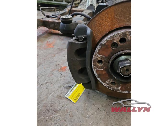 Gebrauchte Bremszange links vorne Ssang Yong Rodius 2.2 SV 220 e-XDi 16V 2WD Preis € 36,30 Mit Mehrwertsteuer angeboten von Wallyn COMMV