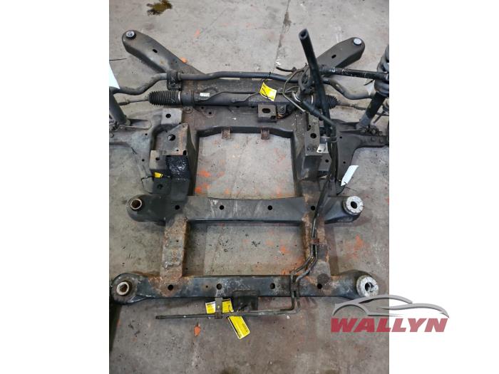 Begagnade Underram Ssang Yong Rodius 2.2 SV 220 e-XDi 16V 2WD Pris € 181,50 Inklusive moms erbjuds av Wallyn COMMV