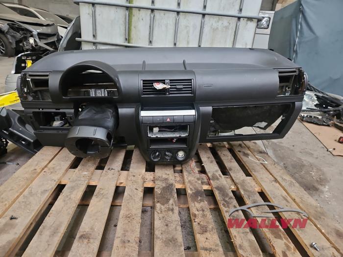 Gebruikte Panel Volkswagen Fox (5Z) 1.2 Prijs € 99,00 Inclusief btw aangeboden door Wallyn COMMV
