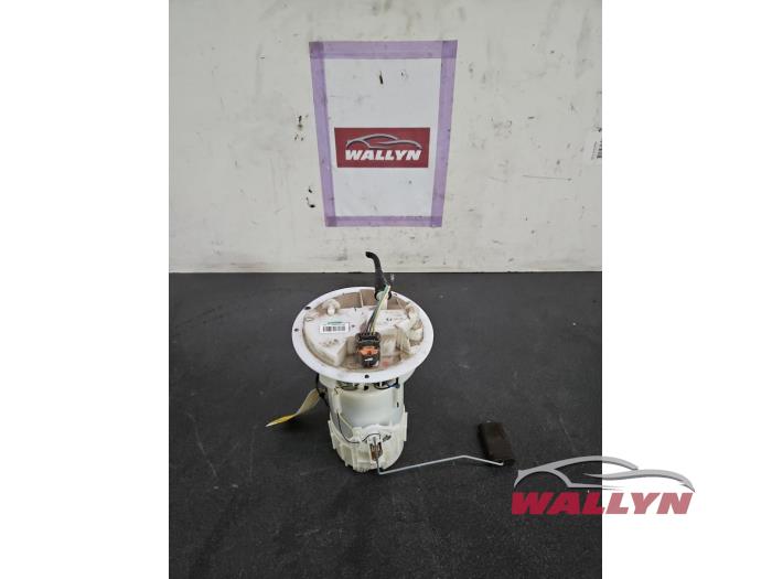 Begagnade Bensinpump Peugeot 208 I (CA/CC/CK/CL) 1.2 Vti 12V PureTech 82 Pris € 24,20 Inklusive moms erbjuds av Wallyn COMMV