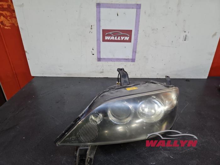 Używane Reflektor lewy Mazda 2 (NB/NC/ND/NE) 1.25 16V Cena € 39,93 Z VAT oferowane przez Wallyn COMMV
