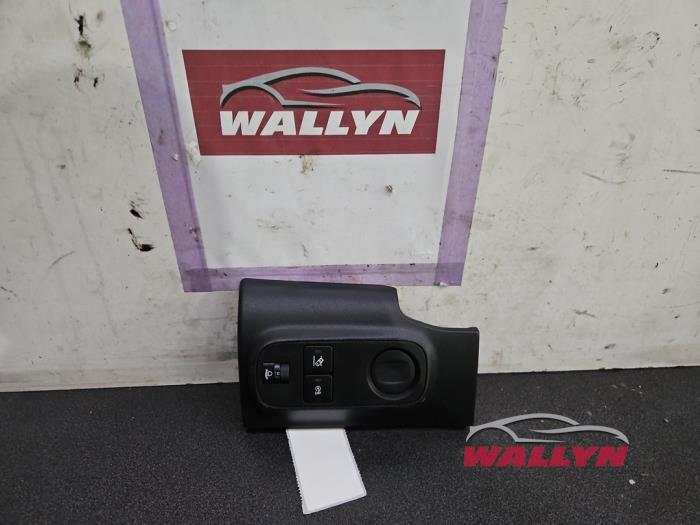 Używane Przelacznik Citroen C3 (SX/SW) 1.2 Vti 12V PureTech Cena € 36,30 Z VAT oferowane przez Wallyn COMMV