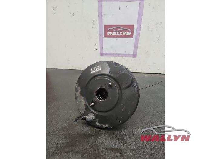 Usagé Servo frein Audi A3 (8P1) 1.6 16V FSI Prix € 36,30 Prix TTC proposé par Wallyn COMMV