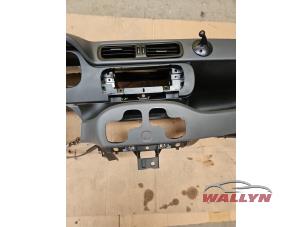 Panel z Fiat Panda (312)  2016