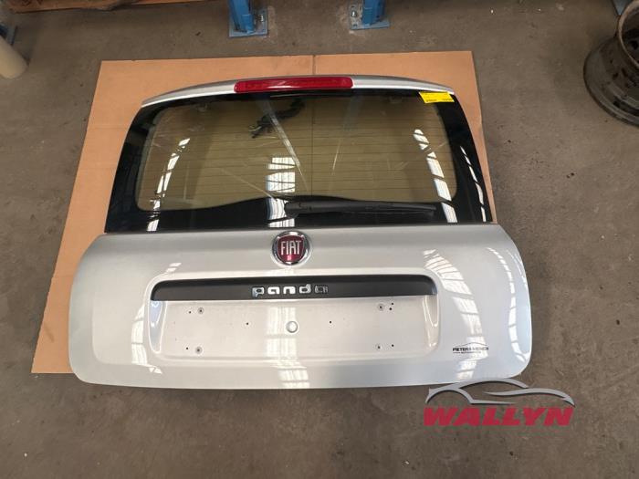 Begagnade Baklucka Fiat Panda (312) Pris € 302,50 Inklusive moms erbjuds av Wallyn COMMV