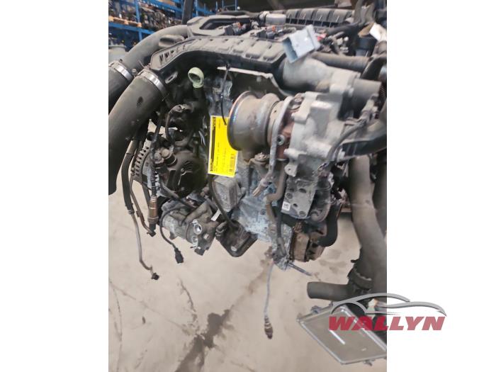 Engine from a Opel Grandland (X) 1.2 Turbo 12V 2019