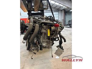 Engine from a Opel Grandland (X) 1.2 Turbo 12V 2019