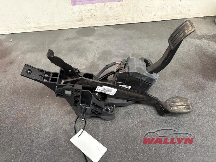 Gebrauchte Pedale Set Opel Grandland (X) 1.2 Turbo 12V Preis € 72,60 Mit Mehrwertsteuer angeboten von Wallyn COMMV