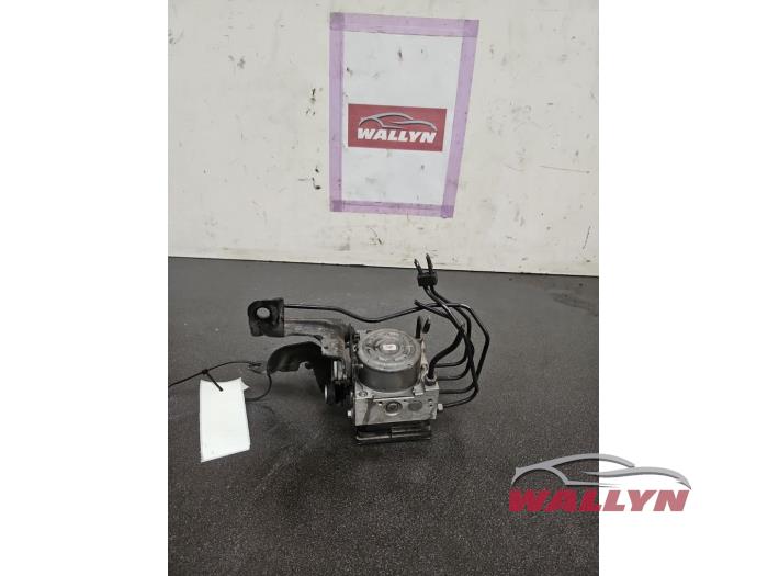 Usagé Pompe ABS Ford Fiesta 6 (JA8) 1.6 TDCi 16V 95 Prix € 302,50 Prix TTC proposé par Wallyn COMMV
