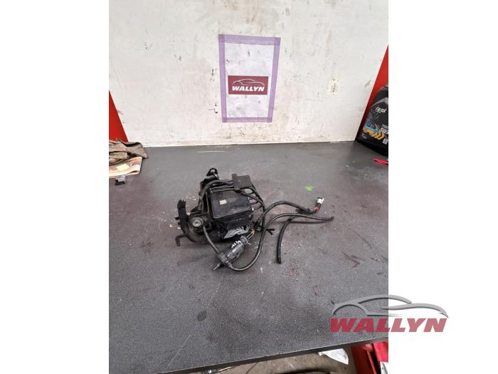 Usagé Pompe ABS Alfa Romeo Giulietta (940) Prix € 121,00 Prix TTC proposé par Wallyn COMMV