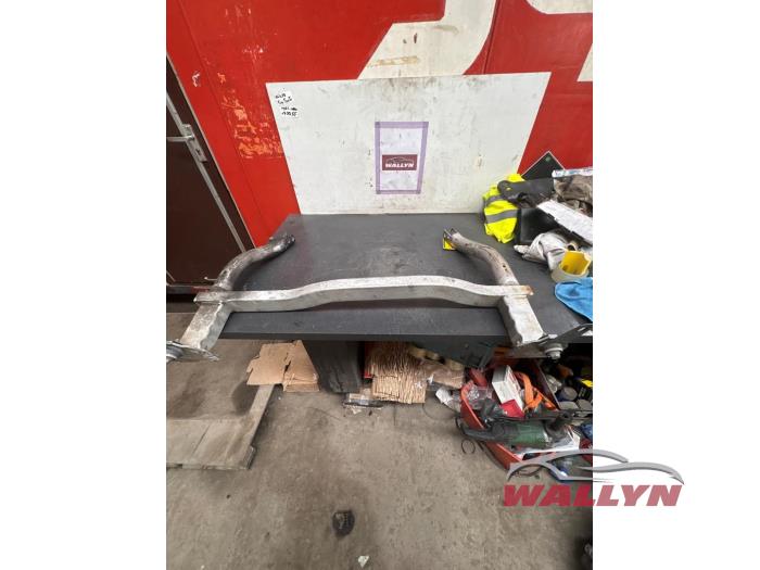 Usagé Faux châssis Peugeot 407 SW (6E) 2.0 HDiF 16V Prix € 48,40 Prix TTC proposé par Wallyn COMMV