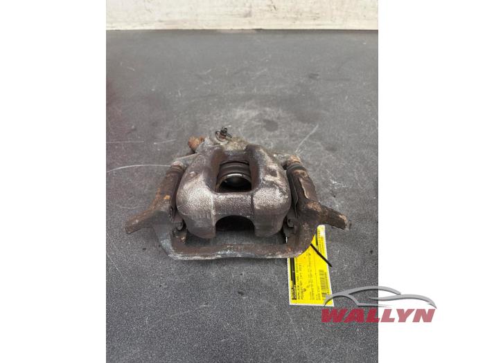 Gebrauchte Bremszange rechts vorne Peugeot 407 SW (6E) 2.0 HDiF 16V Preis € 24,20 Mit Mehrwertsteuer angeboten von Wallyn COMMV