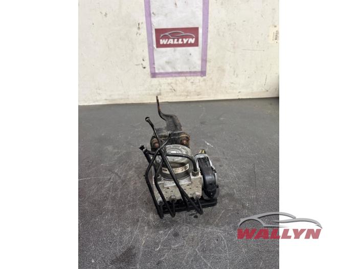 Usagé Pompe ABS Ford Fiesta 6 (JA8) 1.5 TDCi Prix € 296,45 Prix TTC proposé par Wallyn COMMV