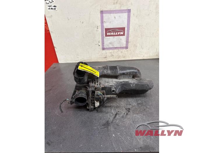 Begagnade Luftfilterhus Ford Fiesta 6 (JA8) 1.5 TDCi Pris € 42,35 Inklusive moms erbjuds av Wallyn COMMV