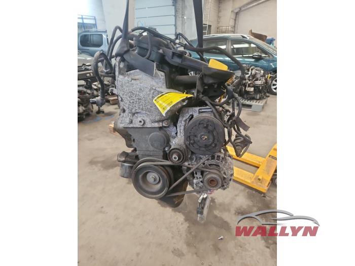 Usados Motor Renault Clio IV (5R) 1.2 16V Precio € 726,00 IVA incluido ofrecido por Wallyn COMMV