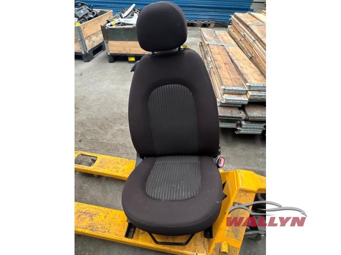 Używane Fotel prawy Lancia Ypsilon (843) 1.2 Cena na żądanie oferowane przez Wallyn COMMV