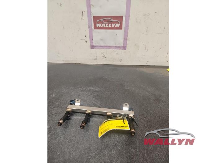 Usagé Système d'injection Opel Corsa E 1.4 16V Bi-Fuel Prix € 36,30 Prix TTC proposé par Wallyn COMMV