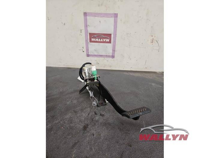 Używane Pedal hamulca Honda Insight (ZE2) 1.3 16V VTEC Cena na żądanie oferowane przez Wallyn COMMV