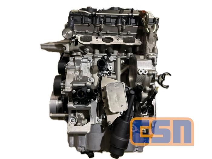 Motor van een MINI Mini Convertible (F57) 1.5 12V Cooper 2017