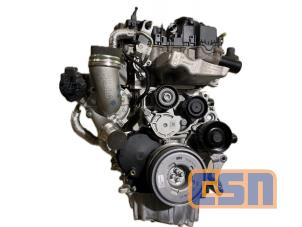 Motor van een MINI Mini Convertible (F57) 1.5 12V Cooper 2017