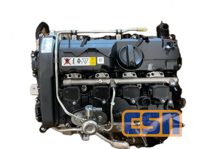 Engine from a MINI Mini Convertible (F57) 2.0 16V Cooper S 2017