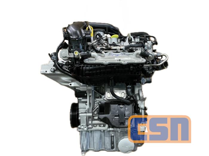 Engine from a Seat Ibiza V (KJB) 1.0 TGI 12V 2022
