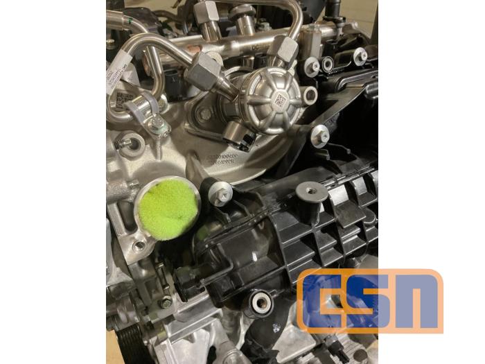 Engine from a Renault Megane IV Estate (RFBK) 1.0 TCE 2025