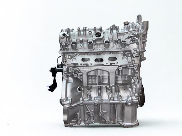Engine from a Mercedes-Benz CLA (118.3) 1.3 CLA-180 Turbo 16V 2020