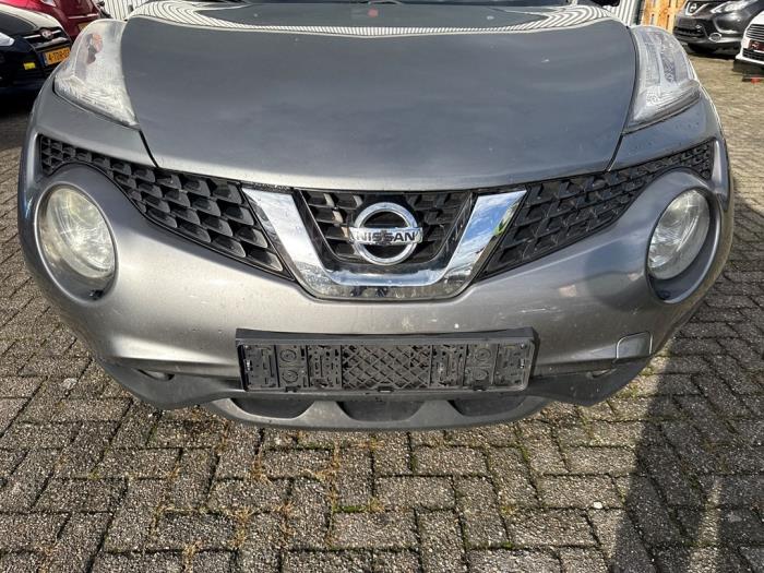 Używane Grill Nissan Juke (F15) 1.2 DIG-T 16V Cena € 100,00 Procedura marży oferowane przez BGB Motorenrevisie & Autoparts