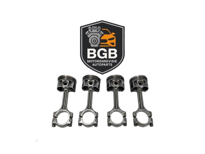 Usados Pistón Renault Captur I (2R) 1.2 TCE 16V EDC Precio € 125,00 Norma de margen ofrecido por BGB Motorenrevisie & Autoparts