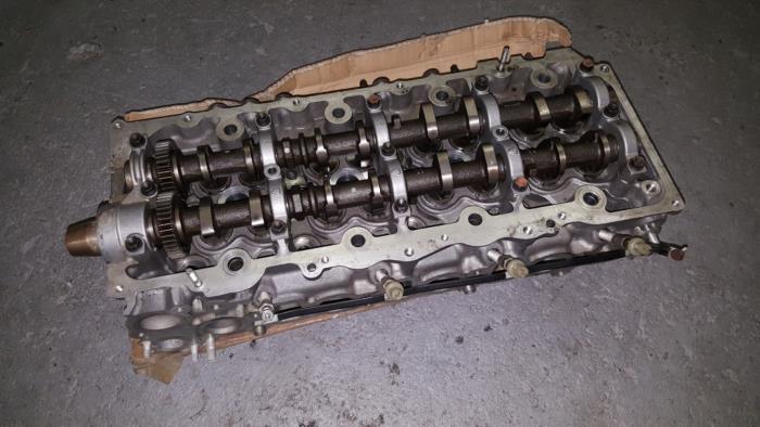 Begagnade Topplock Toyota Hilux Pris € 181,50 Inklusive moms erbjuds av AKAS Automaterialen