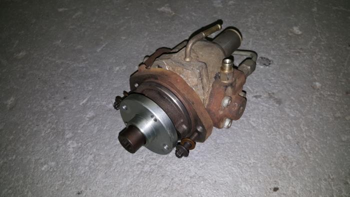 Begagnade Dieselpump Nissan Navara Pris € 121,00 Inklusive moms erbjuds av AKAS Automaterialen