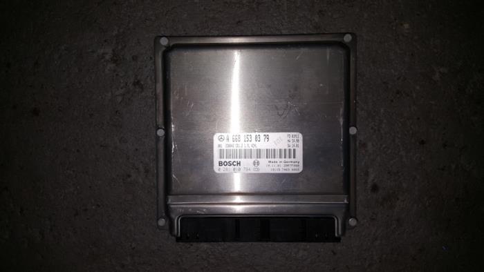 Used Engine management computer Mercedes C-Klasse Price € 36,30 Inclusive VAT offered by AKAS Automaterialen