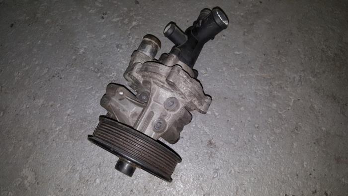 Begagnade Vattenpump Ford Transit Pris € 60,50 Inklusive moms erbjuds av AKAS Automaterialen