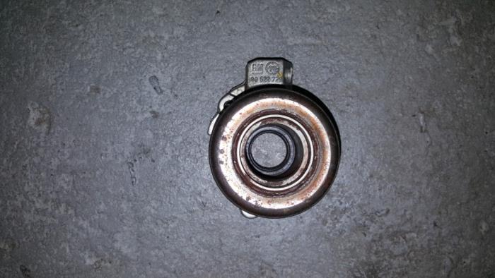 Begagnade Trycklager Opel Vectra Pris € 24,20 Inklusive moms erbjuds av AKAS Automaterialen
