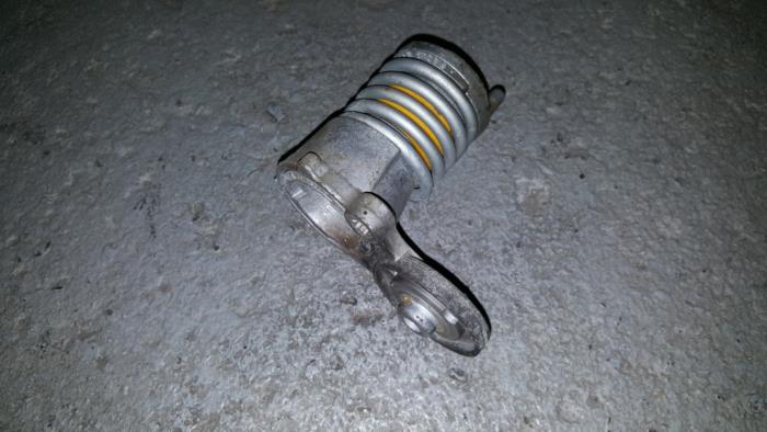 Usados Tensor correa múltiple Volvo V40 Precio € 24,20 IVA incluido ofrecido por AKAS Automaterialen