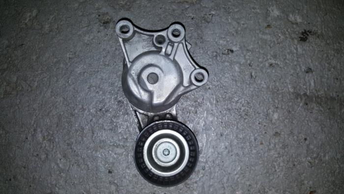 Gebrauchte Spanrolle multiriem Citroen C4 Picasso Preis € 36,30 Mit Mehrwertsteuer angeboten von AKAS Automaterialen