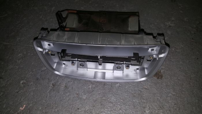 Używane Modul radiowy Fiat Punto Evo Cena € 12,10 Z VAT oferowane przez AKAS Automaterialen