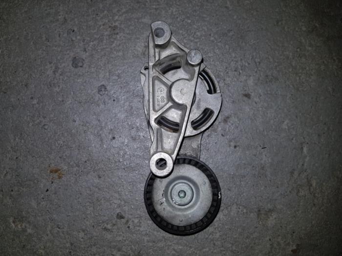 Usados Tensor correa múltiple Volkswagen Caddy Precio € 36,30 IVA incluido ofrecido por AKAS Automaterialen