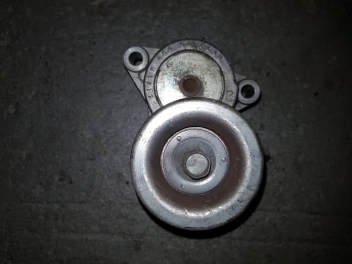 Usados Tensor correa múltiple Mazda 6 Precio € 24,20 IVA incluido ofrecido por AKAS Automaterialen