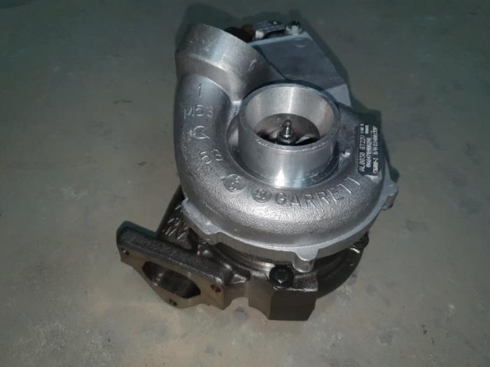Révisé Turbo Mercedes 207 - 410 Prix € 242,00 Prix TTC proposé par AKAS Automaterialen