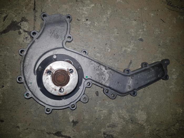 Begagnade Vattenpump Audi Q5 Pris € 60,50 Inklusive moms erbjuds av AKAS Automaterialen