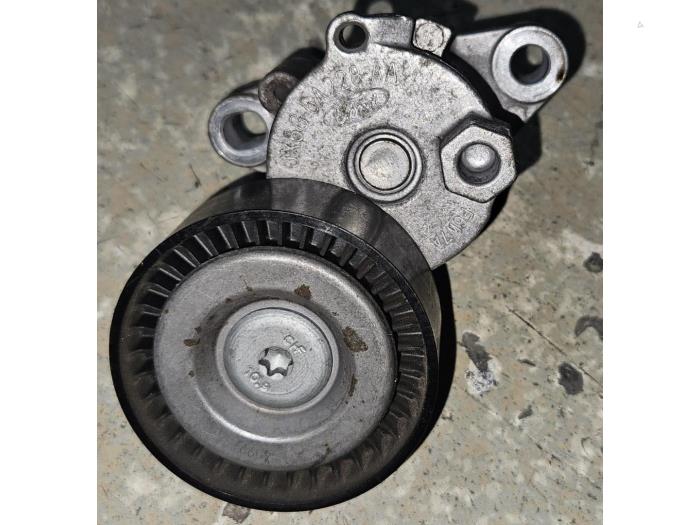 Usados Tensor correa múltiple Ford Tourneo Connect Precio € 12,10 IVA incluido ofrecido por AKAS Automaterialen
