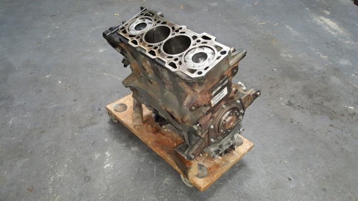 Used Engine crankcase Opel Vectra Price € 121,00 Inclusive VAT offered by AKAS Automaterialen