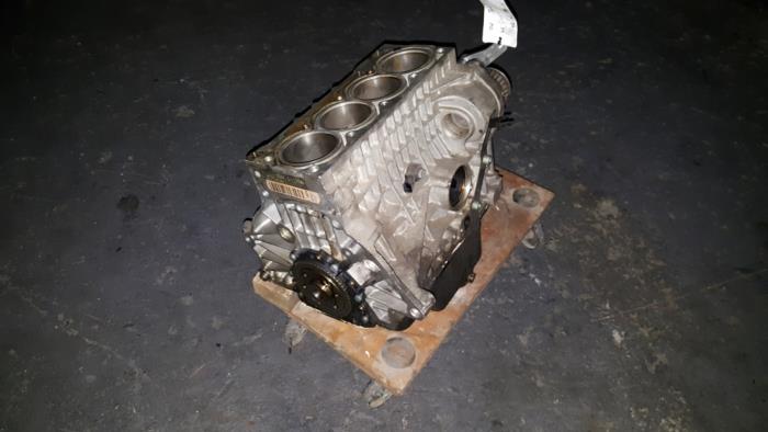 Used Engine crankcase Skoda Octavia Price € 121,00 Inclusive VAT offered by AKAS Automaterialen