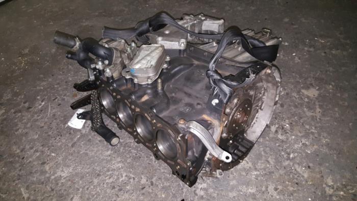 Used Engine crankcase Mercedes Vito Price € 181,50 Inclusive VAT offered by AKAS Automaterialen